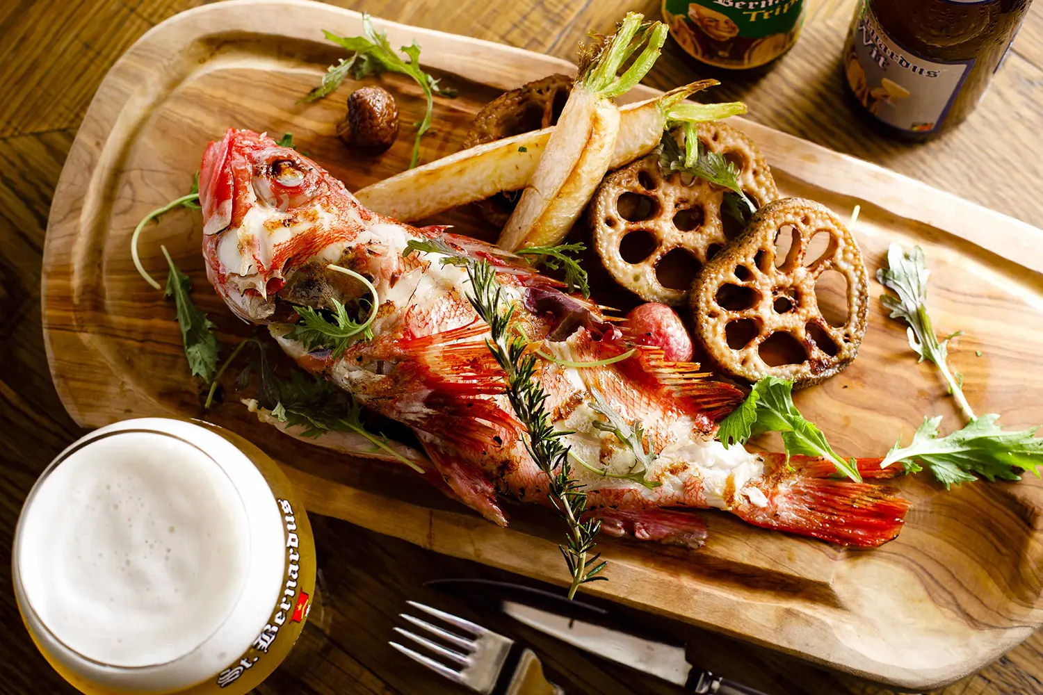 ボリューム満点の肉料理